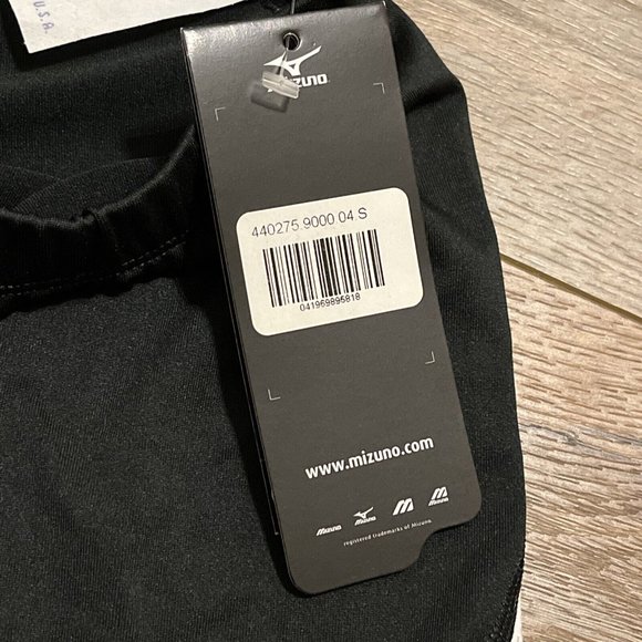 Women's Mizuno Volleyball Shorts SZ Small Black White Mesh Panel Lightweight NWT - Picture 9 of 11